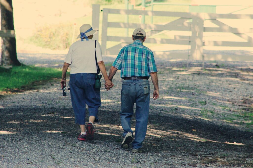 mobility and stability in the elderly_couple walking